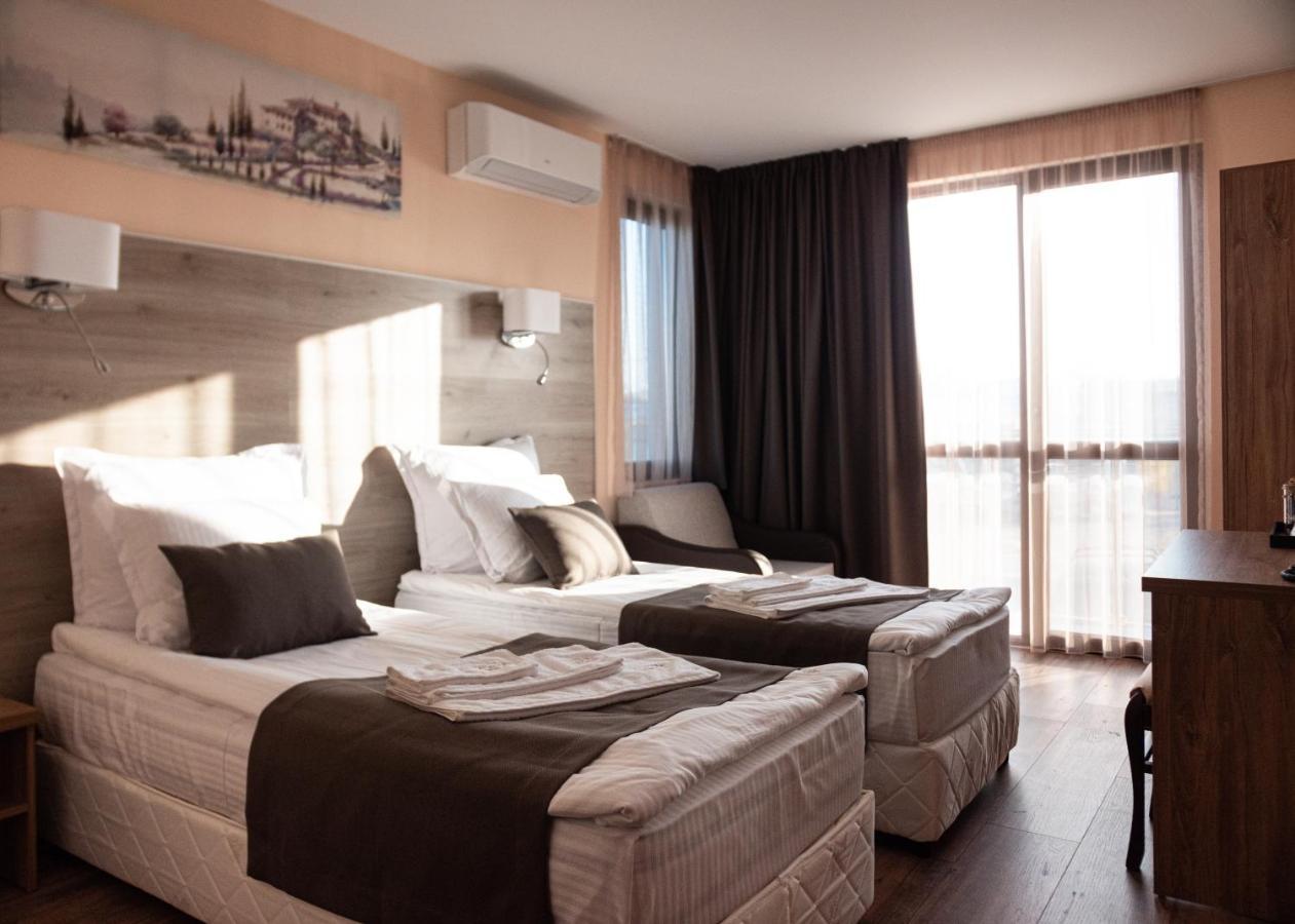 Hotel Vanilla, Varna - Free Parking Kültér fotó